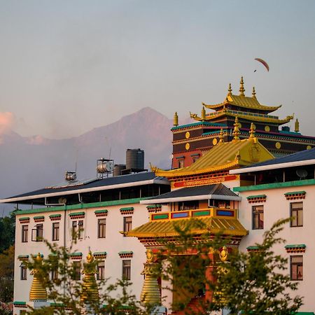 Hotel Chokling Arthouse - The Treasure Of Himalayas à Bīr Extérieur photo