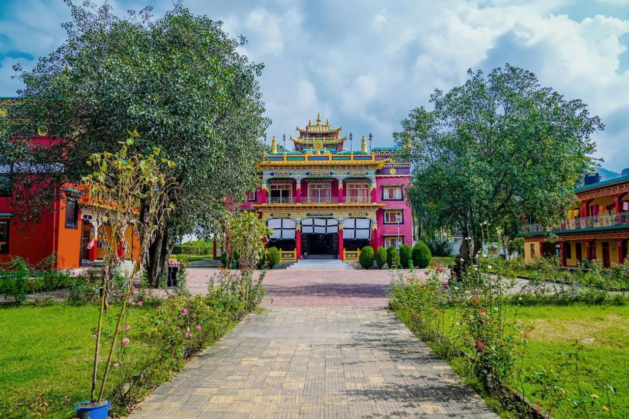 Hotel Chokling Arthouse - The Treasure Of Himalayas à Bīr Extérieur photo