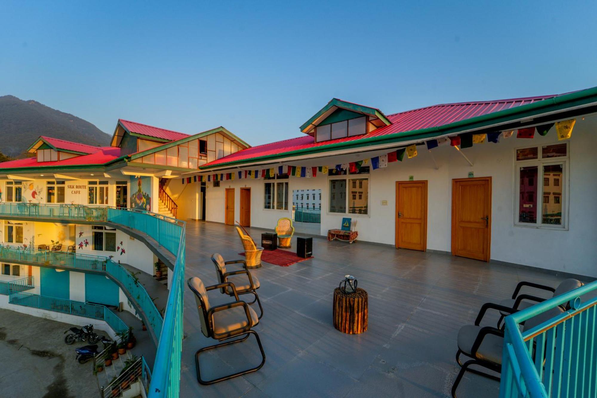 Hotel Chokling Arthouse - The Treasure Of Himalayas à Bīr Extérieur photo