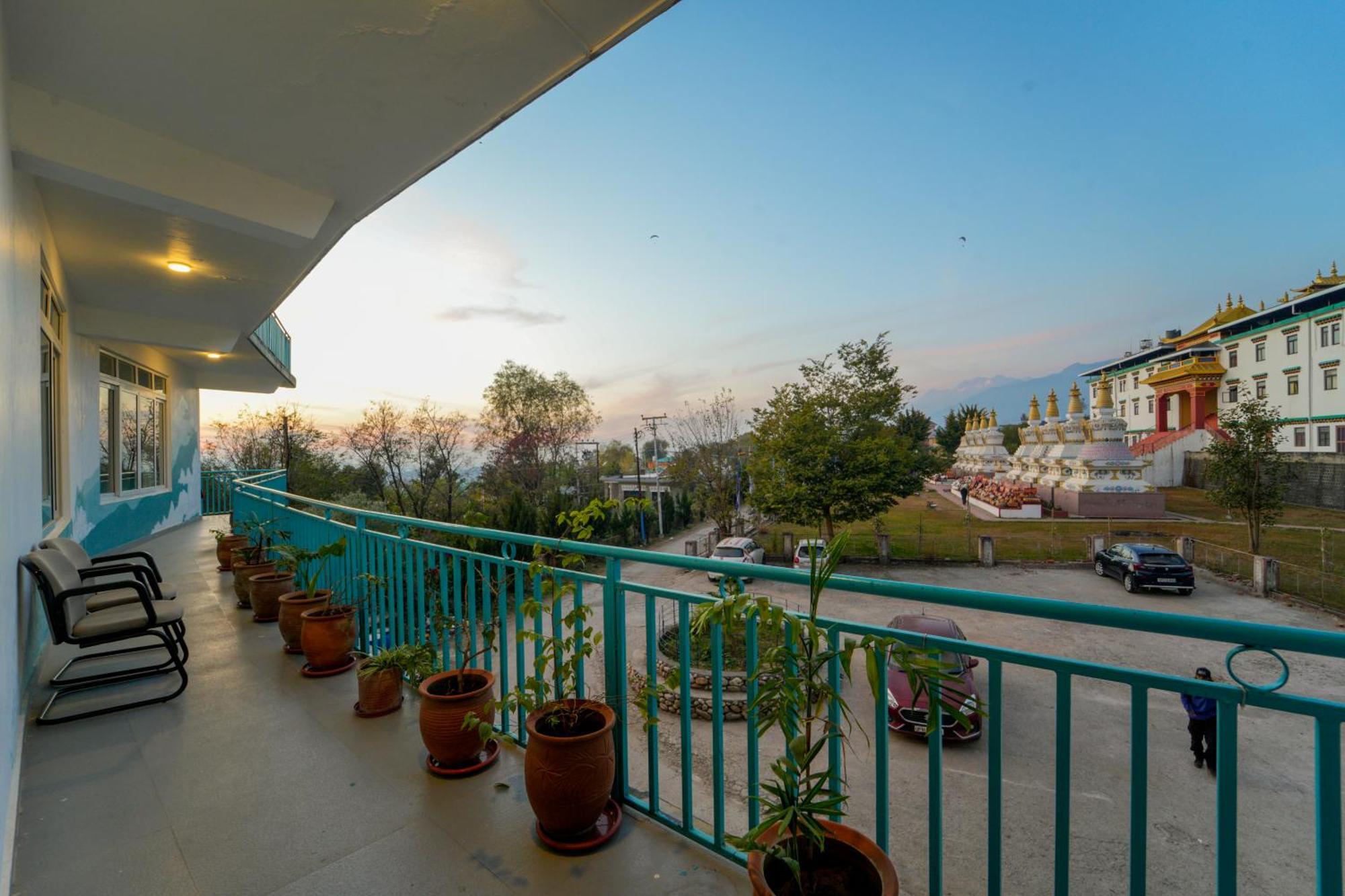 Hotel Chokling Arthouse - The Treasure Of Himalayas à Bīr Extérieur photo