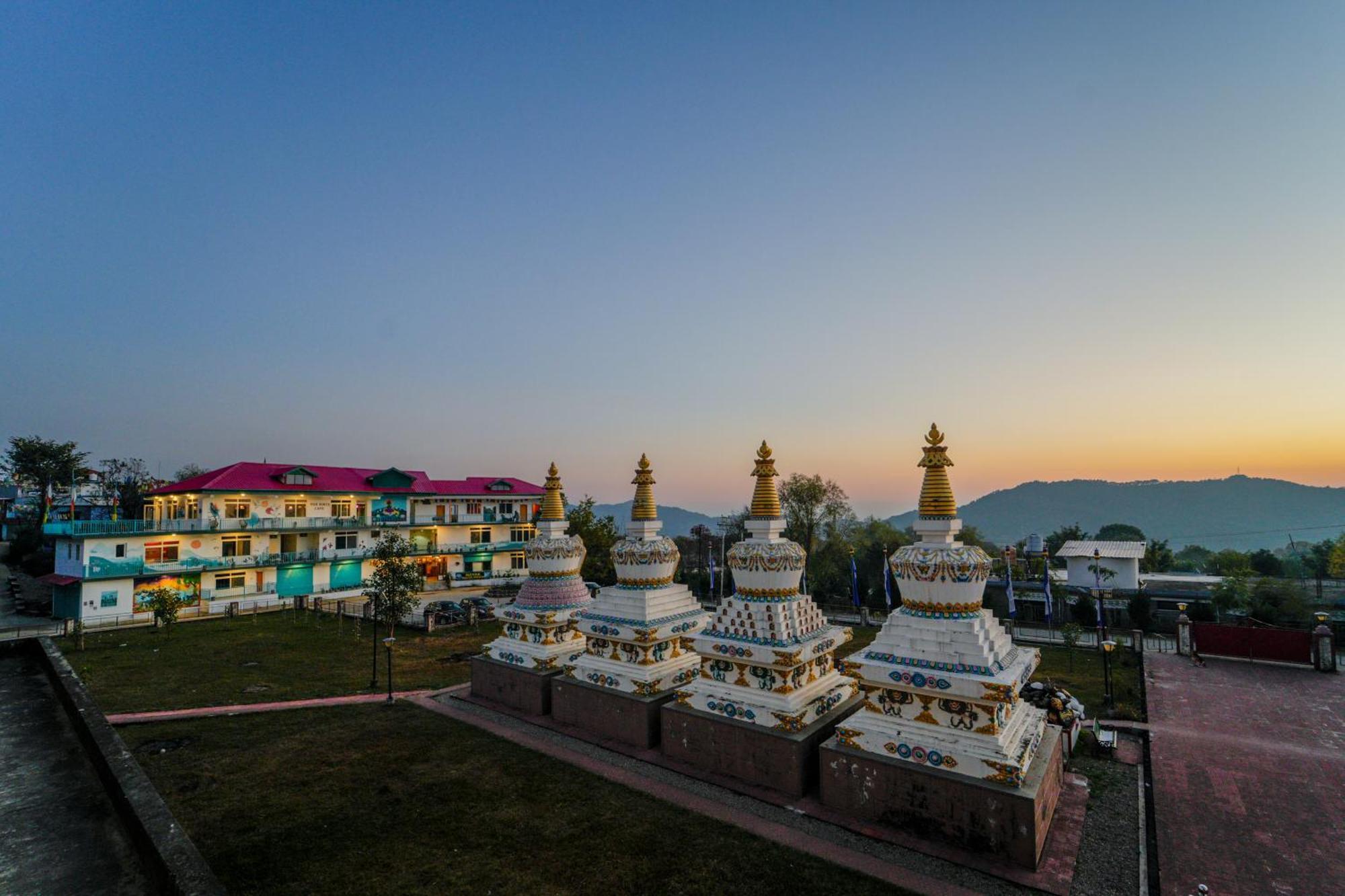 Hotel Chokling Arthouse - The Treasure Of Himalayas à Bīr Extérieur photo