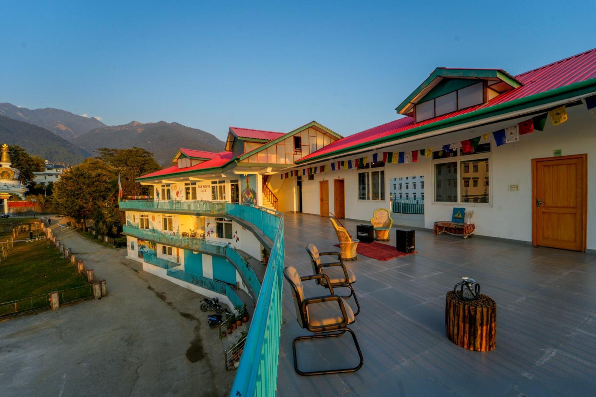 Hotel Chokling Arthouse - The Treasure Of Himalayas à Bīr Extérieur photo